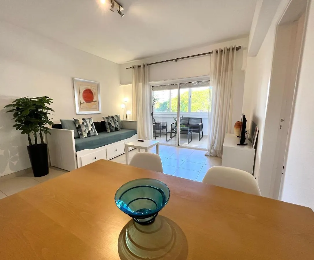 Torre 20 - Near The Beach - Quarteira Apartment